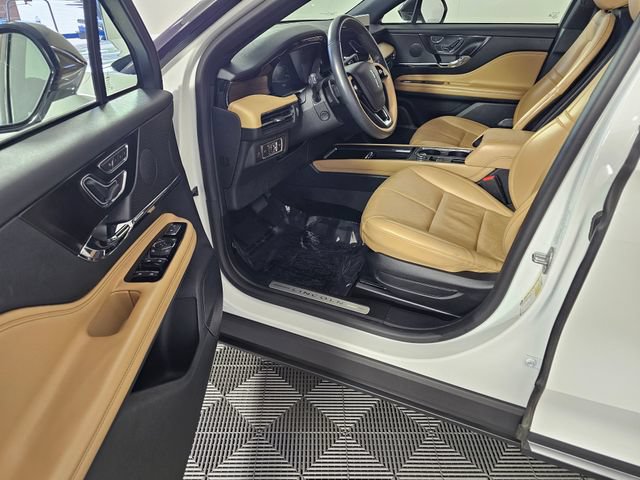 Certified 2023 Lincoln Corsair Reserve w/ Equipment Group 201A AWD/4WD image 22