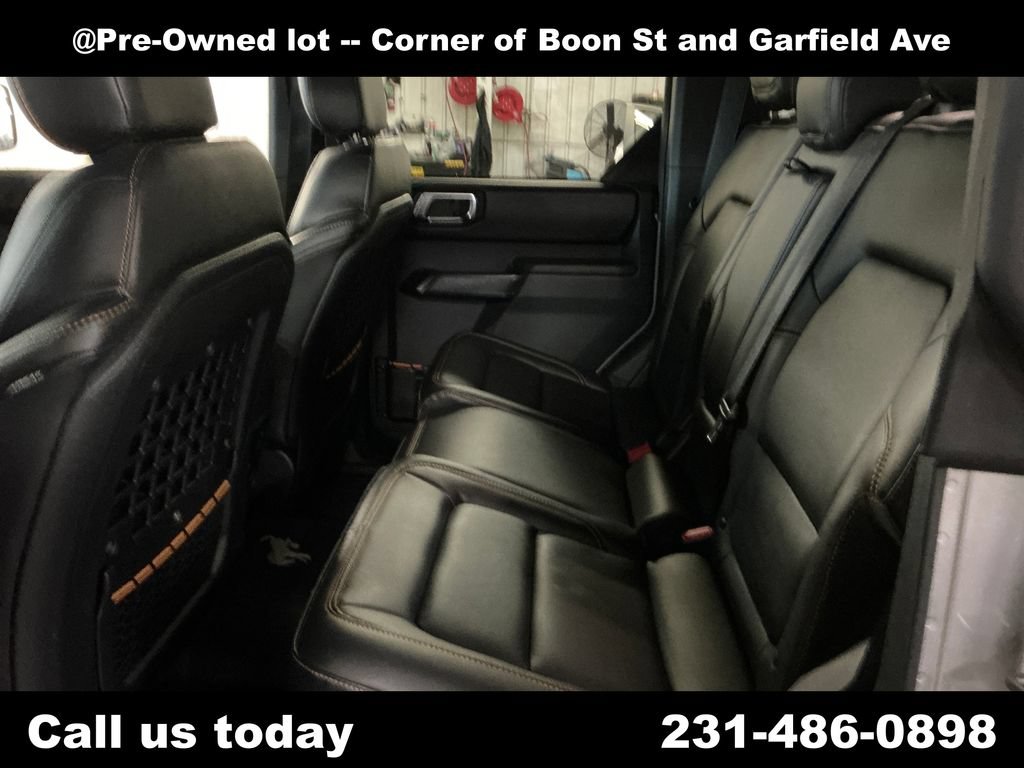 Used 2024 Ford Bronco Badlands w/ Sasquatch Package AWD/4WD image 27