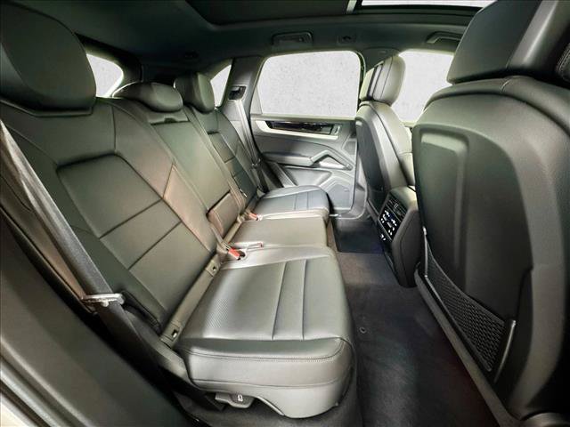 Certified 2026 Porsche Cayenne AWD/4WD image 23