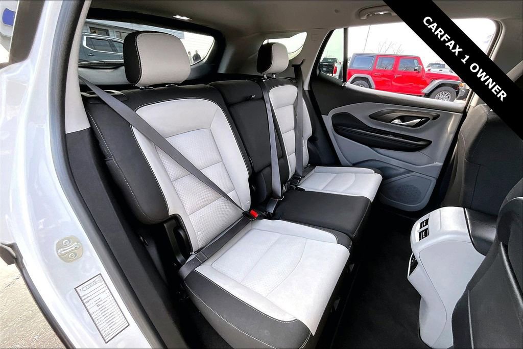 Used 2024 GMC Terrain SLE image 24