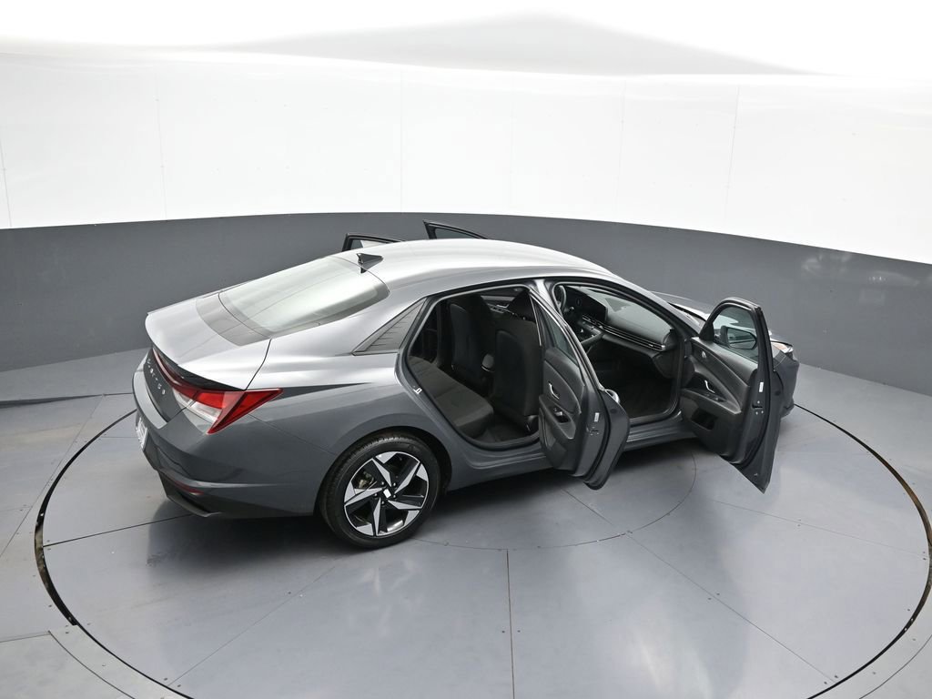 Certified 2023 Hyundai Elantra SEL w/ Convenience Package image 44