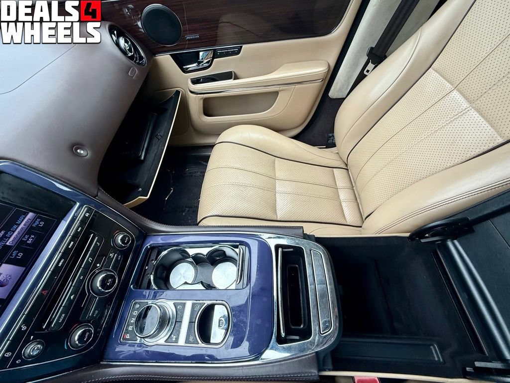 Used 2013 Jaguar XJ L Portfolio AWD/4WD image 22