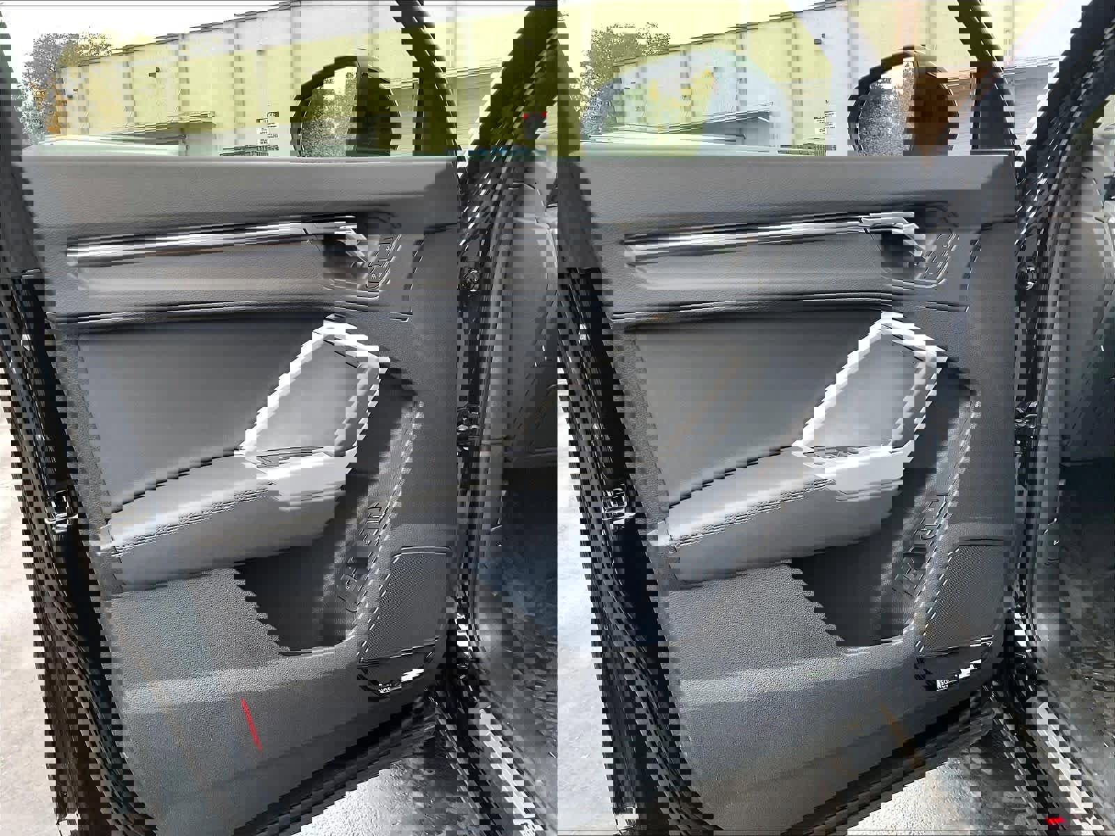 Used 2025 Audi Q3 2.0T Premium Plus image 26