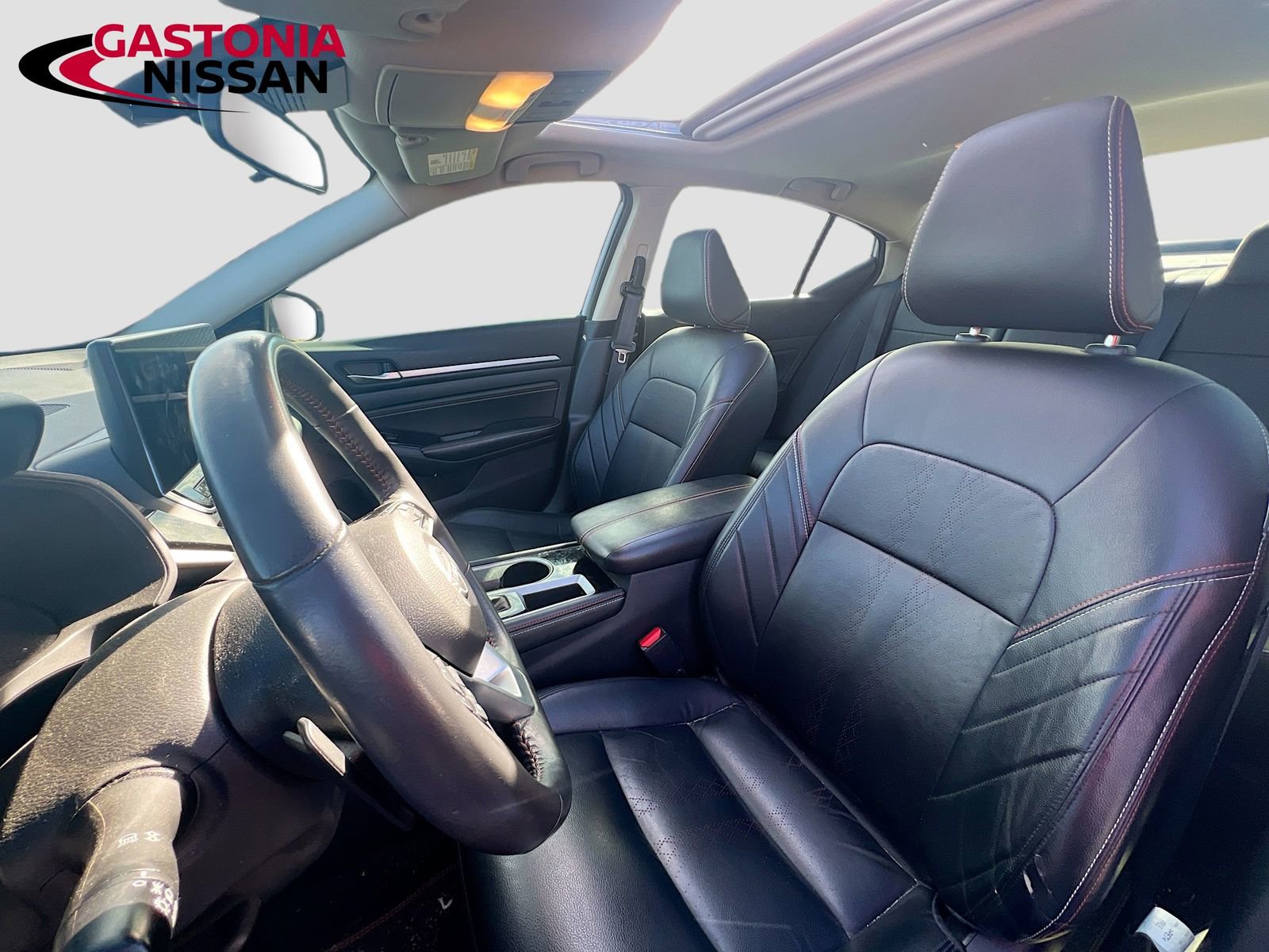 Used 2023 Nissan Altima 2.5 SR w/ SR Premium Package image 26