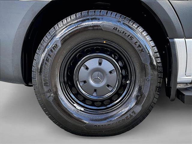 Used 2023 Mercedes-Benz Sprinter 2500 image 10
