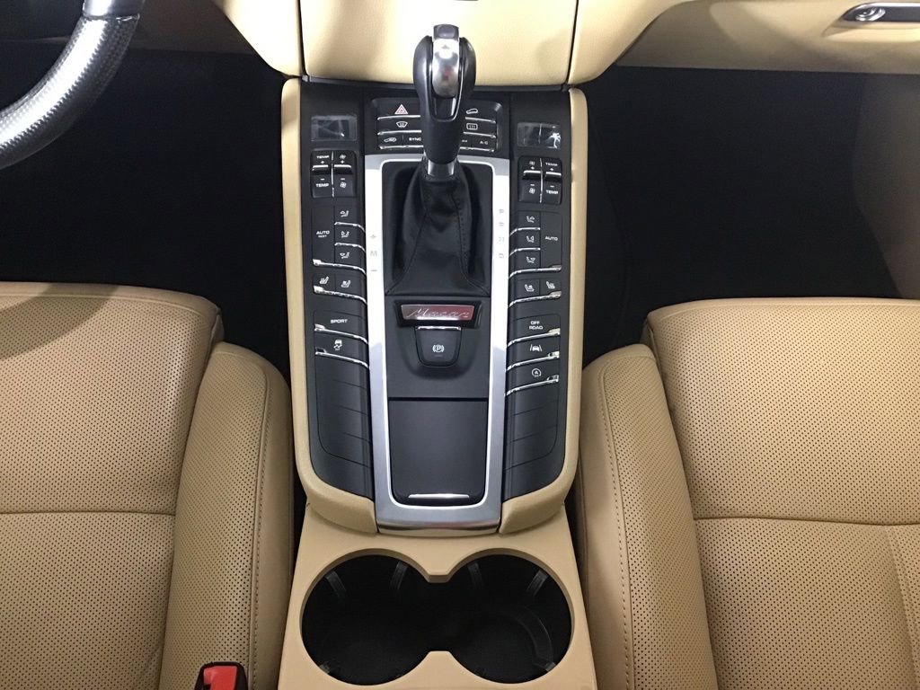 Certified 2017 Porsche Macan S AWD/4WD image 26