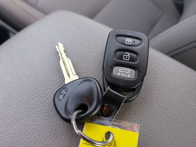 Used 2020 Hyundai Elantra SEL w/ Cargo Package (C1) image 25