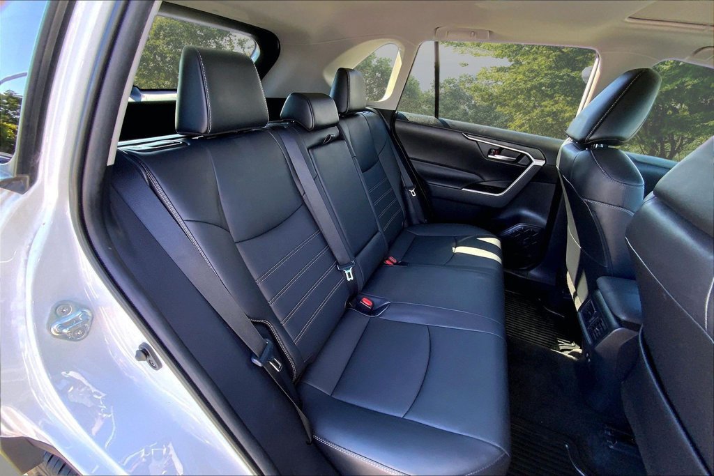 Used 2021 Toyota RAV4 XLE Premium FWD image 25