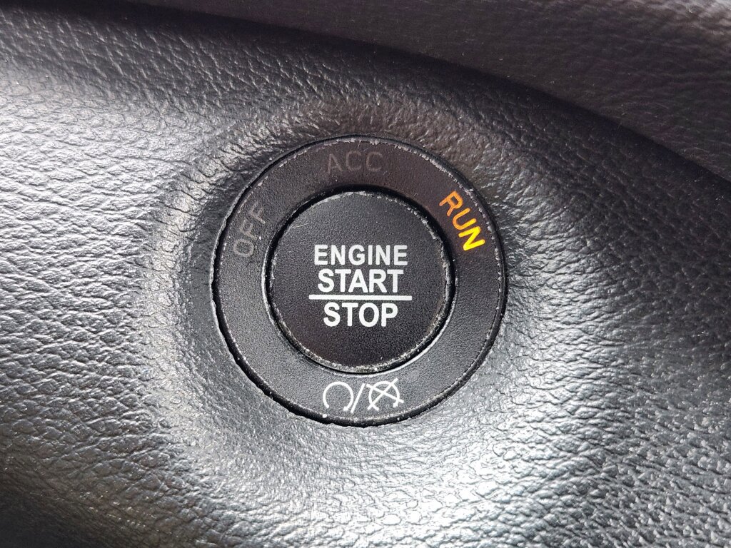 Certified 2023 Jeep Cherokee Altitude Lux image 24