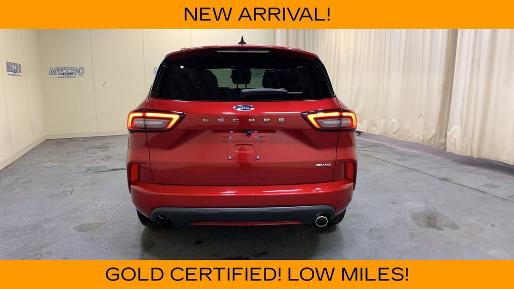 Used 2024 Ford Escape ST-Line w/ Tech Pack #1 AWD/4WD image 4