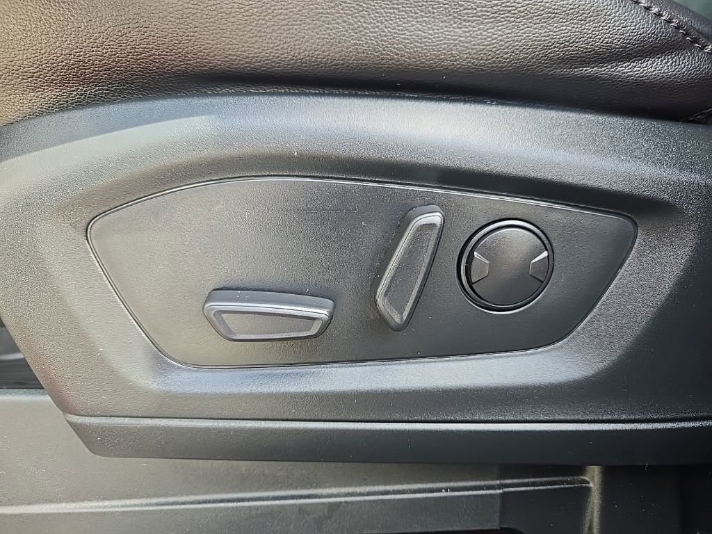 Used 2023 Ford Explorer ST w/ Equipment Group 401A AWD/4WD image 15