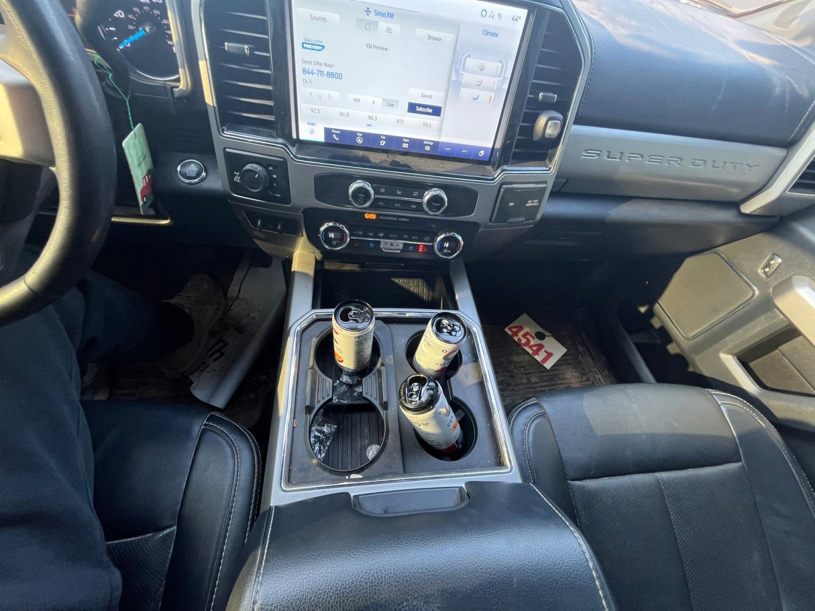 Used 2022 Ford F250 Lariat w/ Black Appearance Package image 11