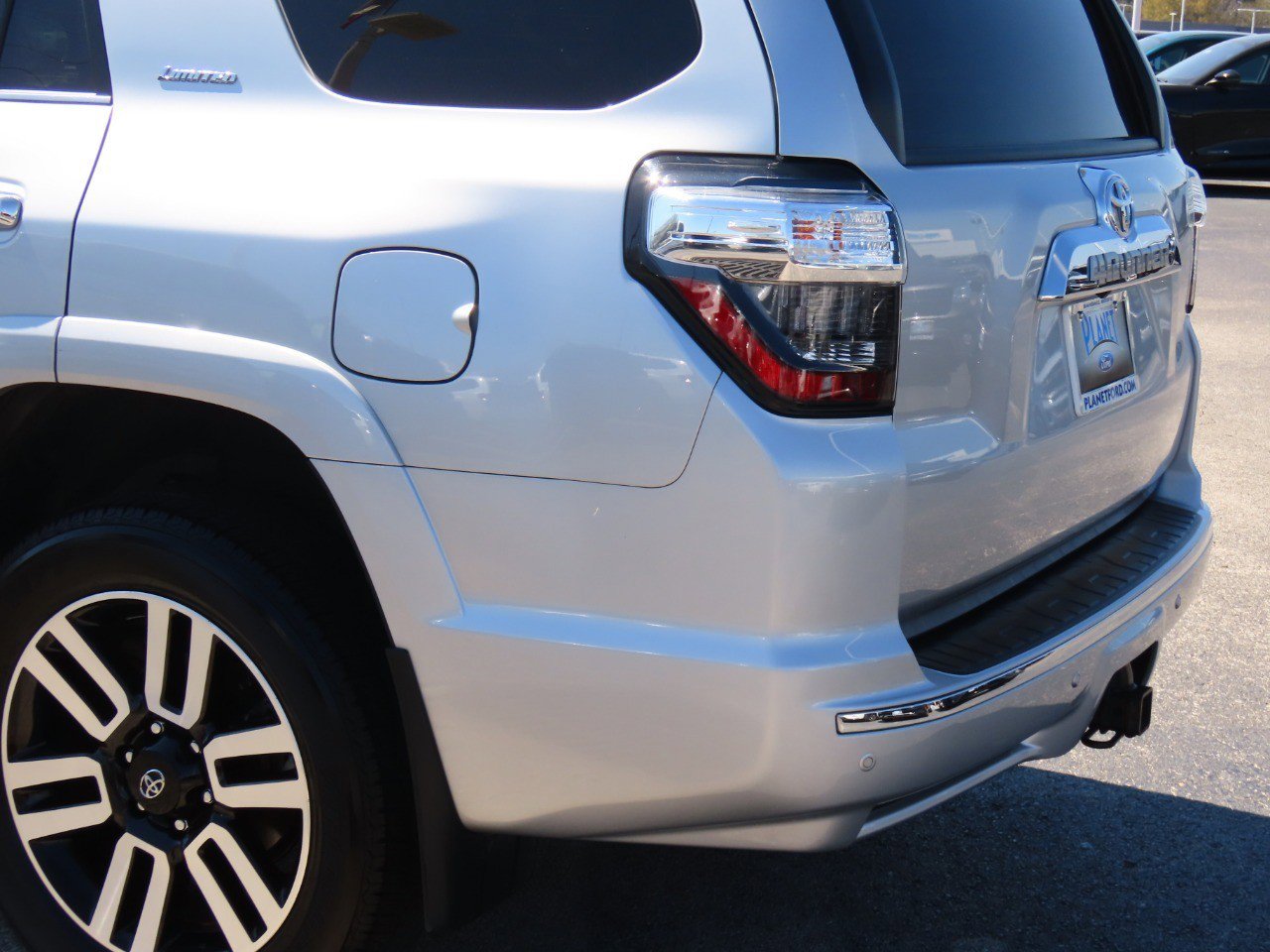 Used 2023 Toyota 4Runner Limited image 15