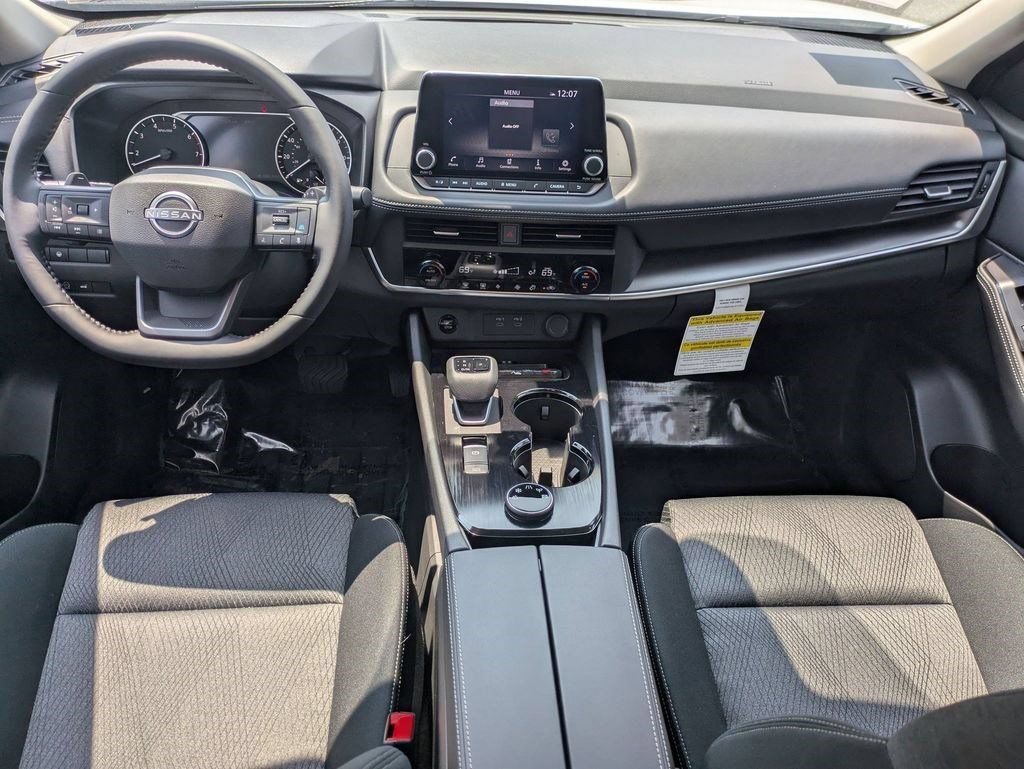New 2025 Nissan Rogue SV AWD/4WD image 32
