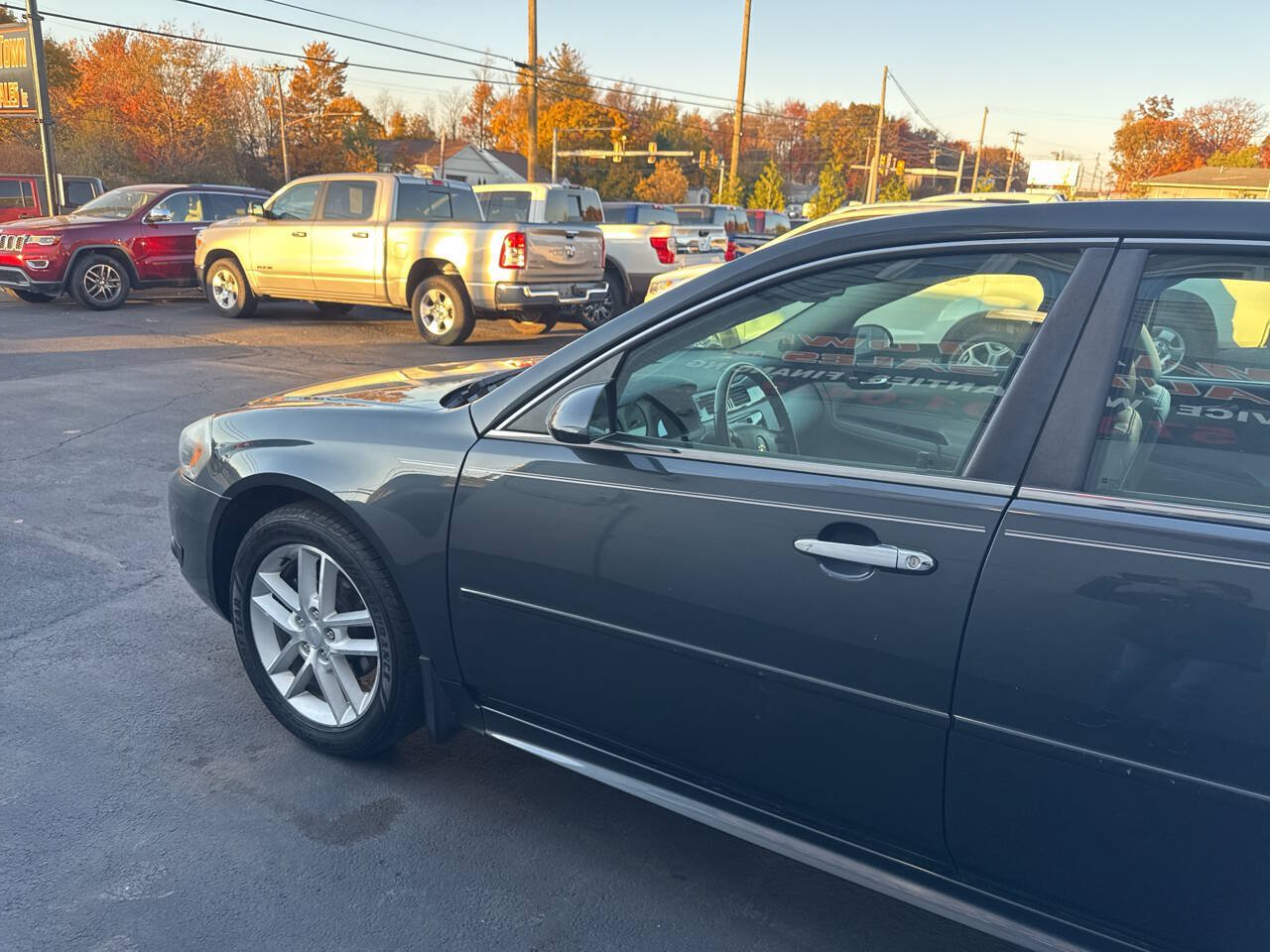 Used 2013 Chevrolet Impala LTZ FWD image 4
