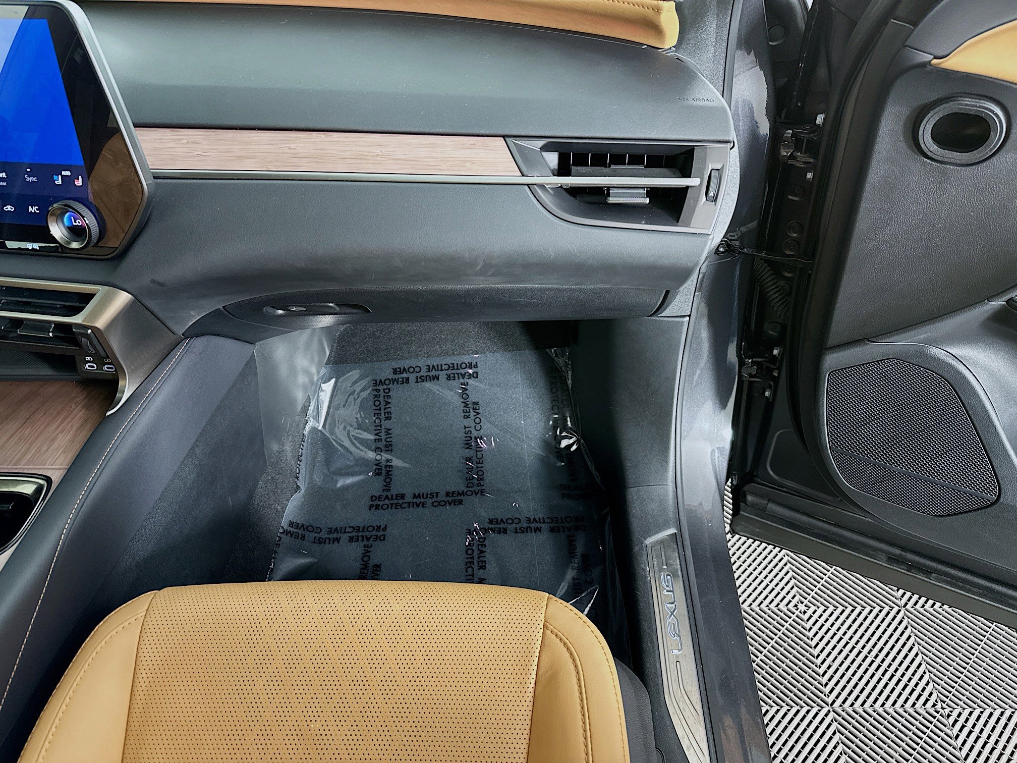 Used 2024 Lexus RX 350 image 33