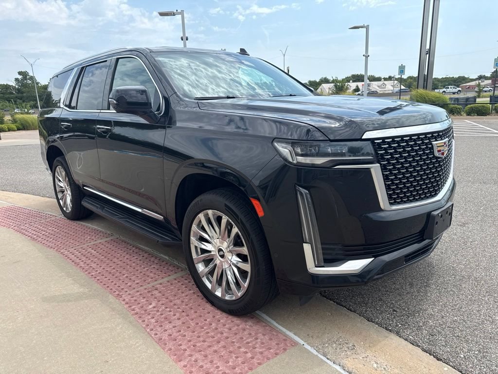 Used 2021 Cadillac Escalade Premium Luxury AWD/4WD image 2