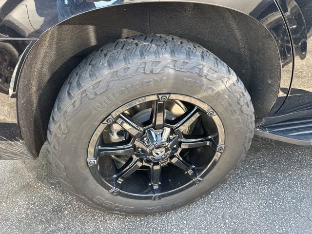 Used 2023 Chevrolet Tahoe LT w/ Luxury Package image 16