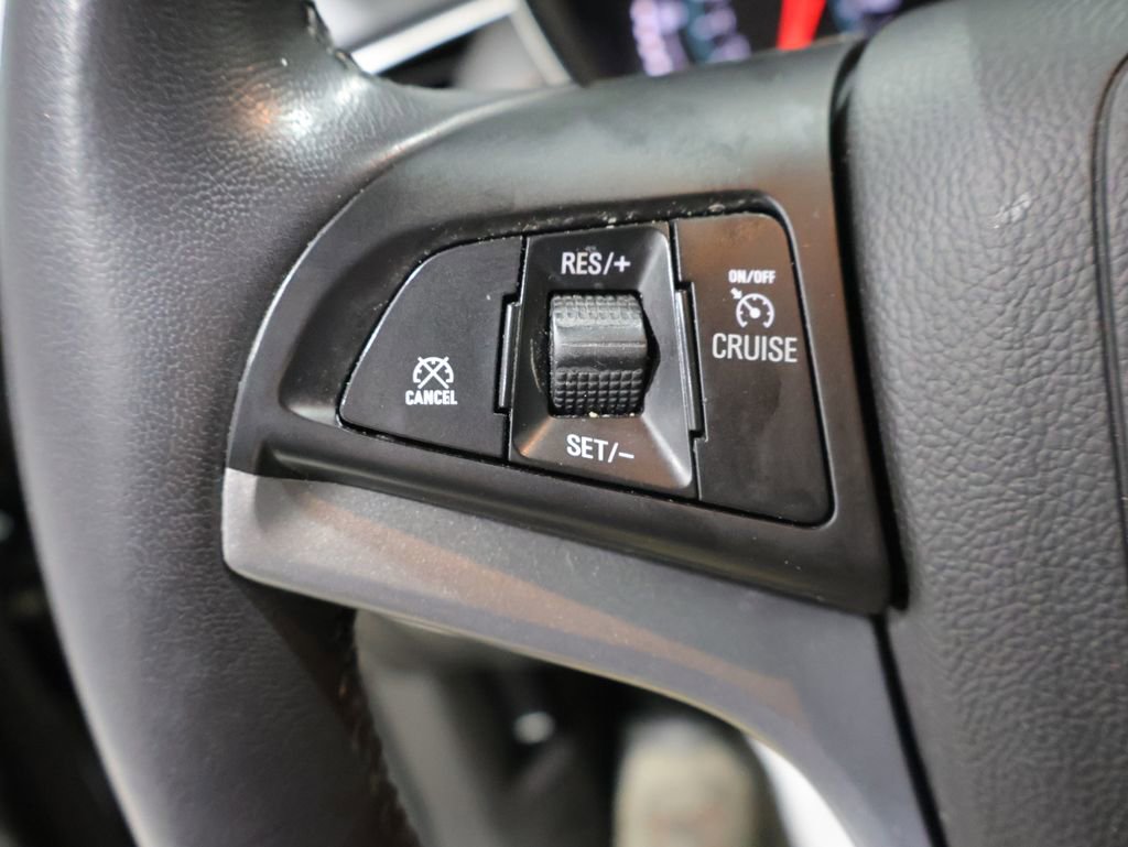 Used 2021 Chevrolet Trax LT w/ Redline Edition AWD/4WD image 34