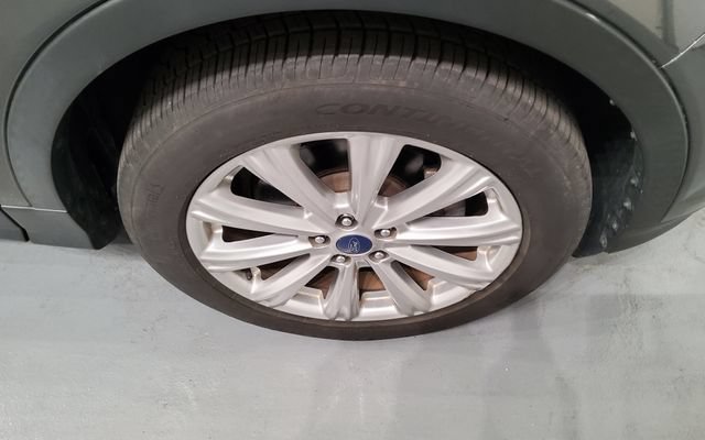 Used 2017 Ford Escape Titanium AWD/4WD image 31