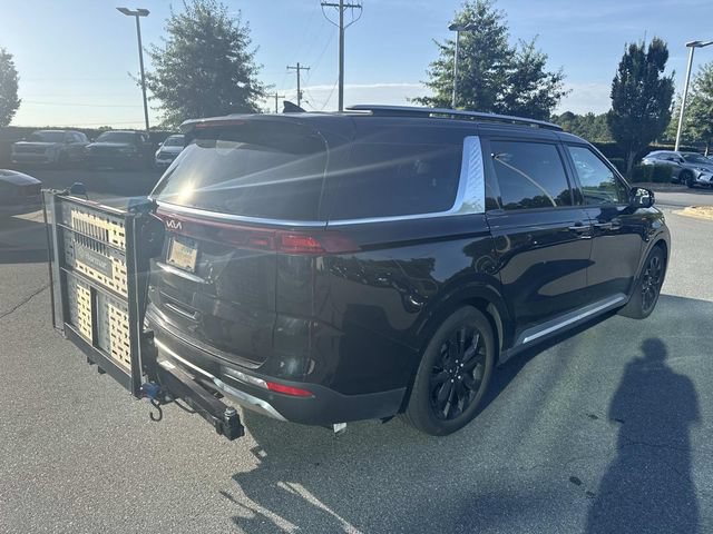 Certified 2022 Kia Carnival SX FWD image 9