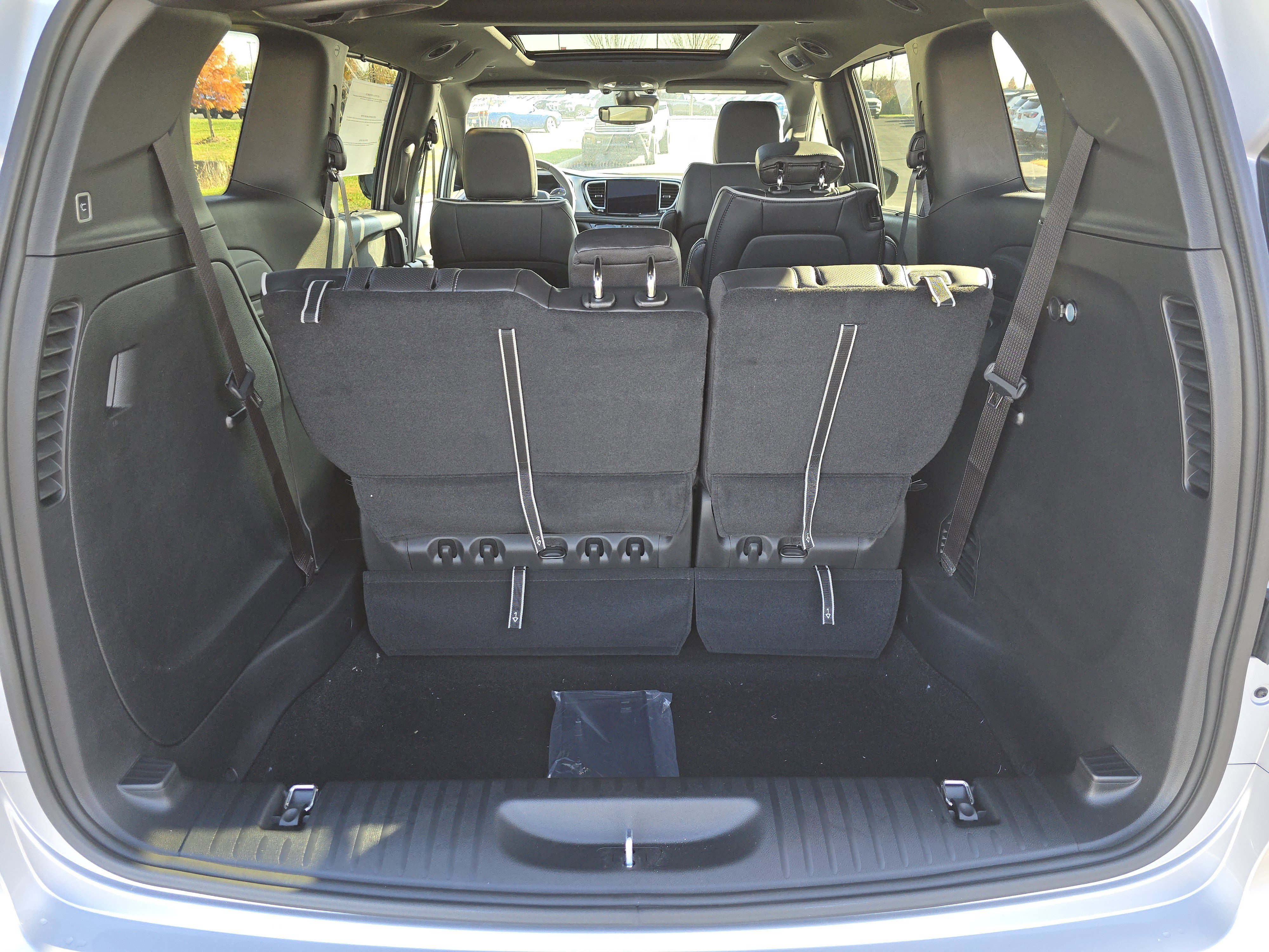 New 2026 Chrysler Pacifica Limited image 19