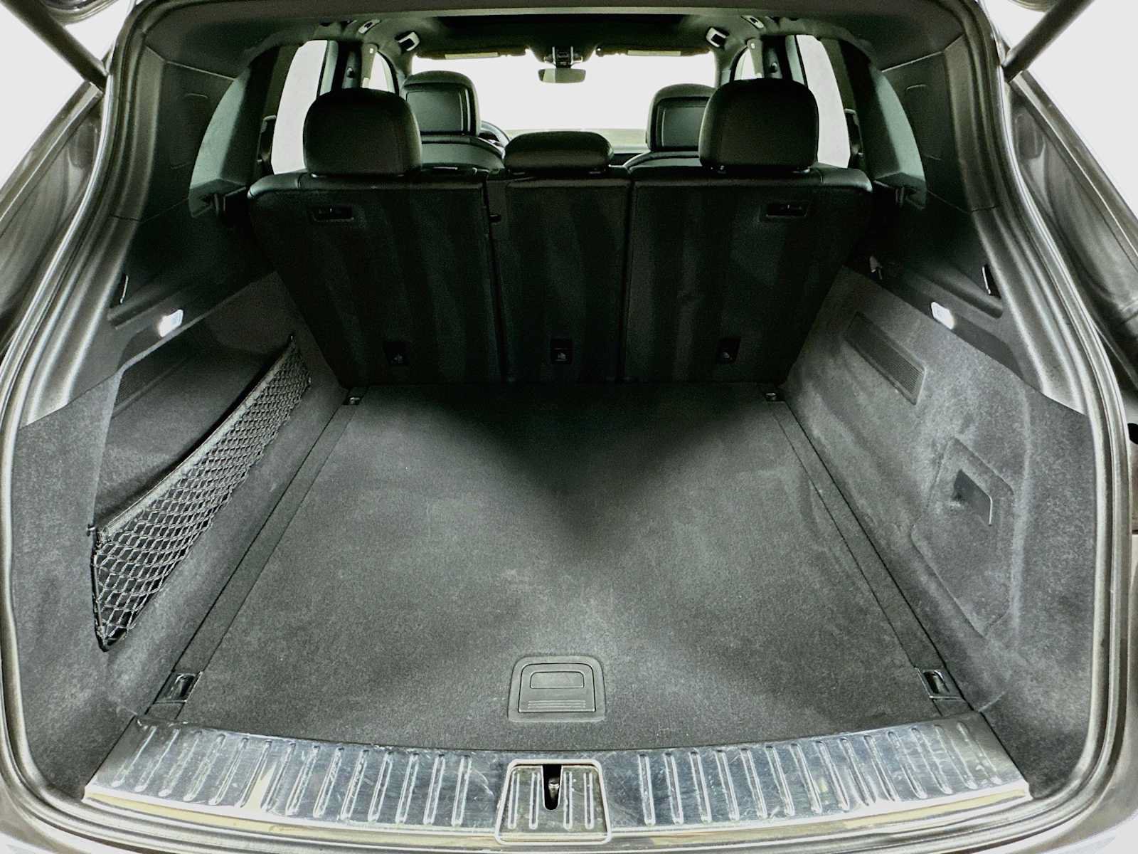 Certified 2023 Porsche Cayenne AWD/4WD image 27