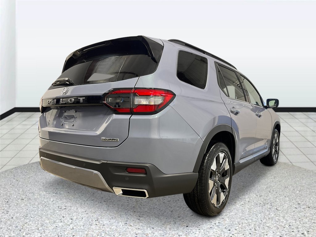 New 2026 Honda Pilot Touring image 3