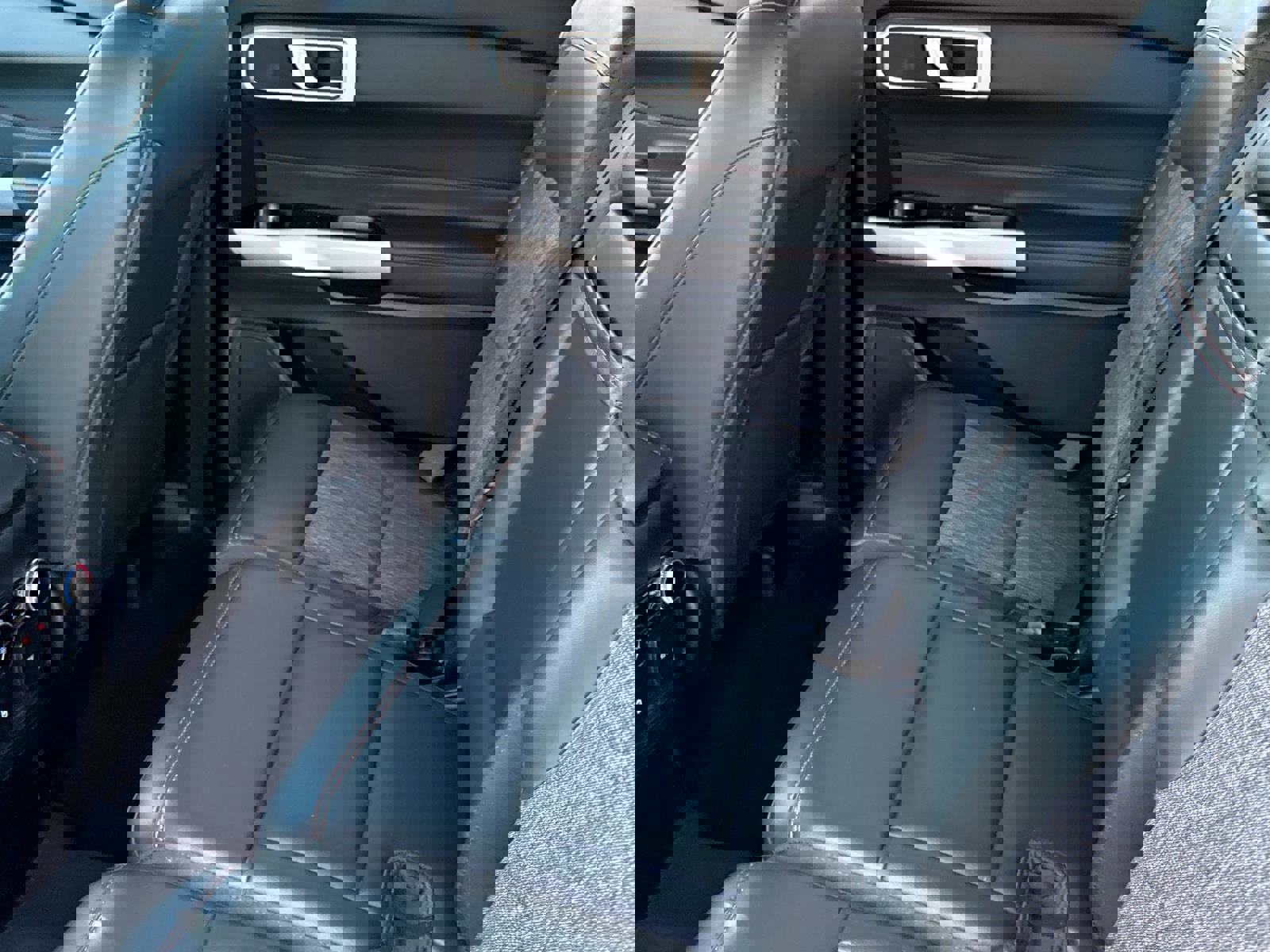 Used 2023 Ford Explorer Timberline image 12