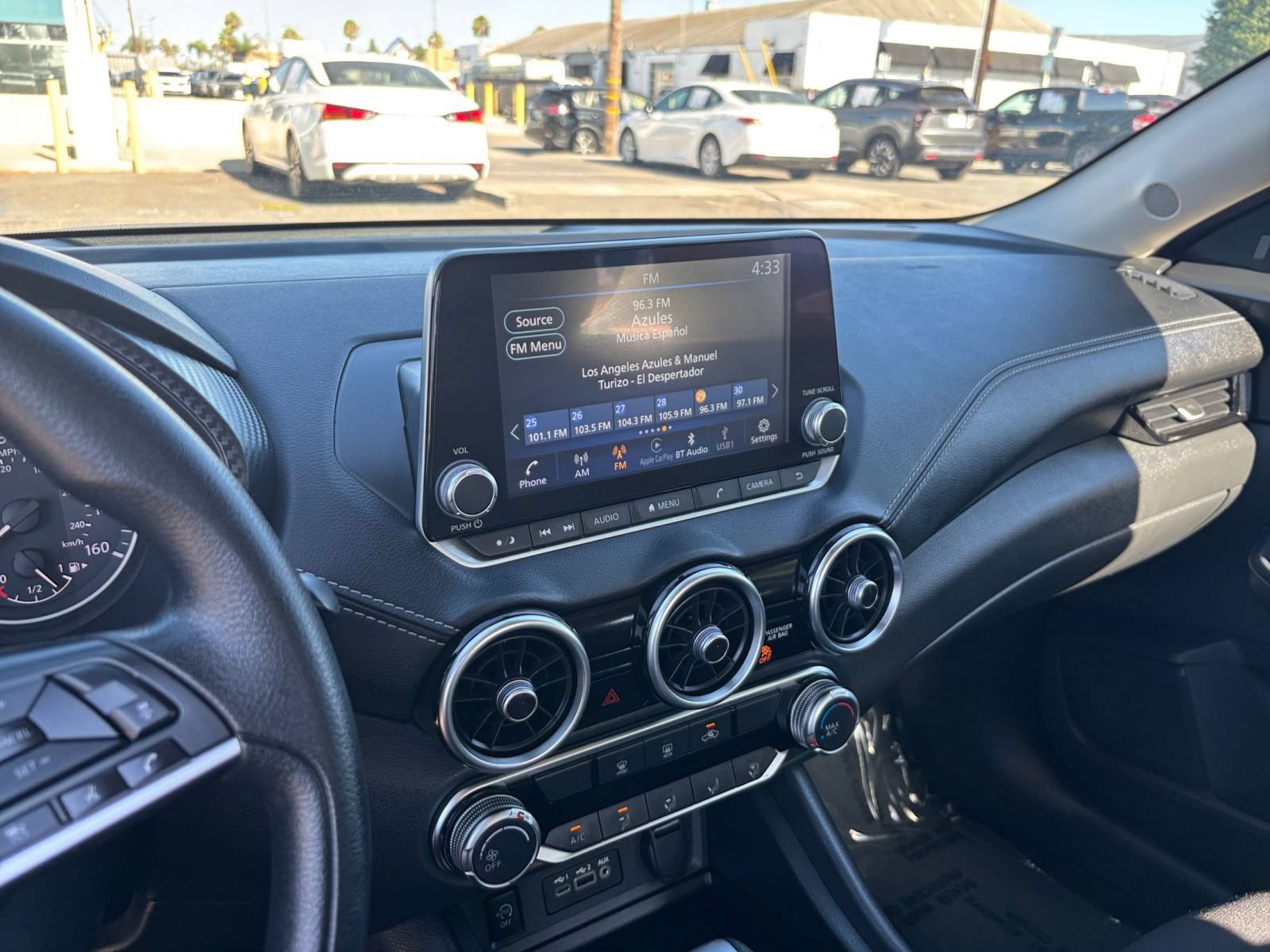 Used 2025 Nissan Sentra SV FWD image 16