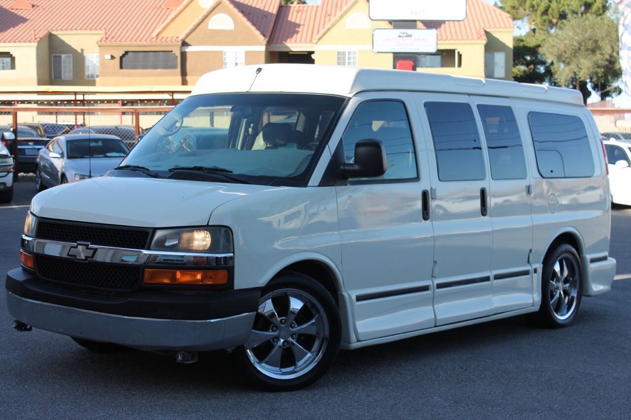 Used 2006 Chevrolet Express 1500 w/ Preferred Equipment Group RWD image 4