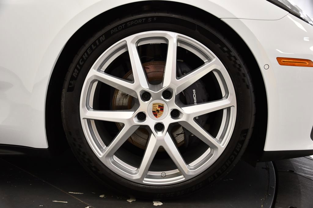 Certified 2024 Porsche Panamera 4 image 19