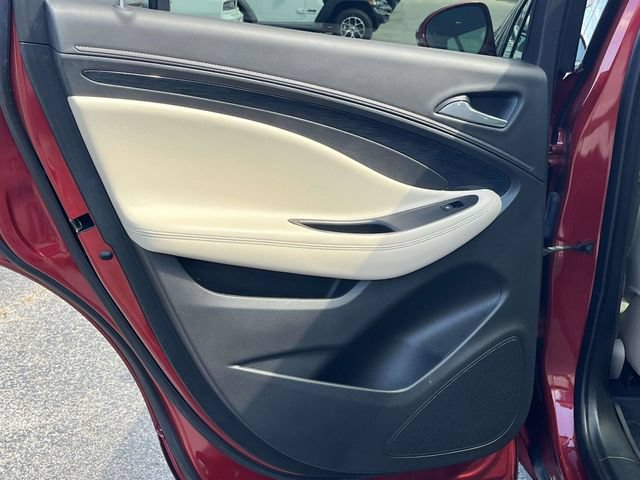Used 2017 Buick Envision Essence FWD image 17