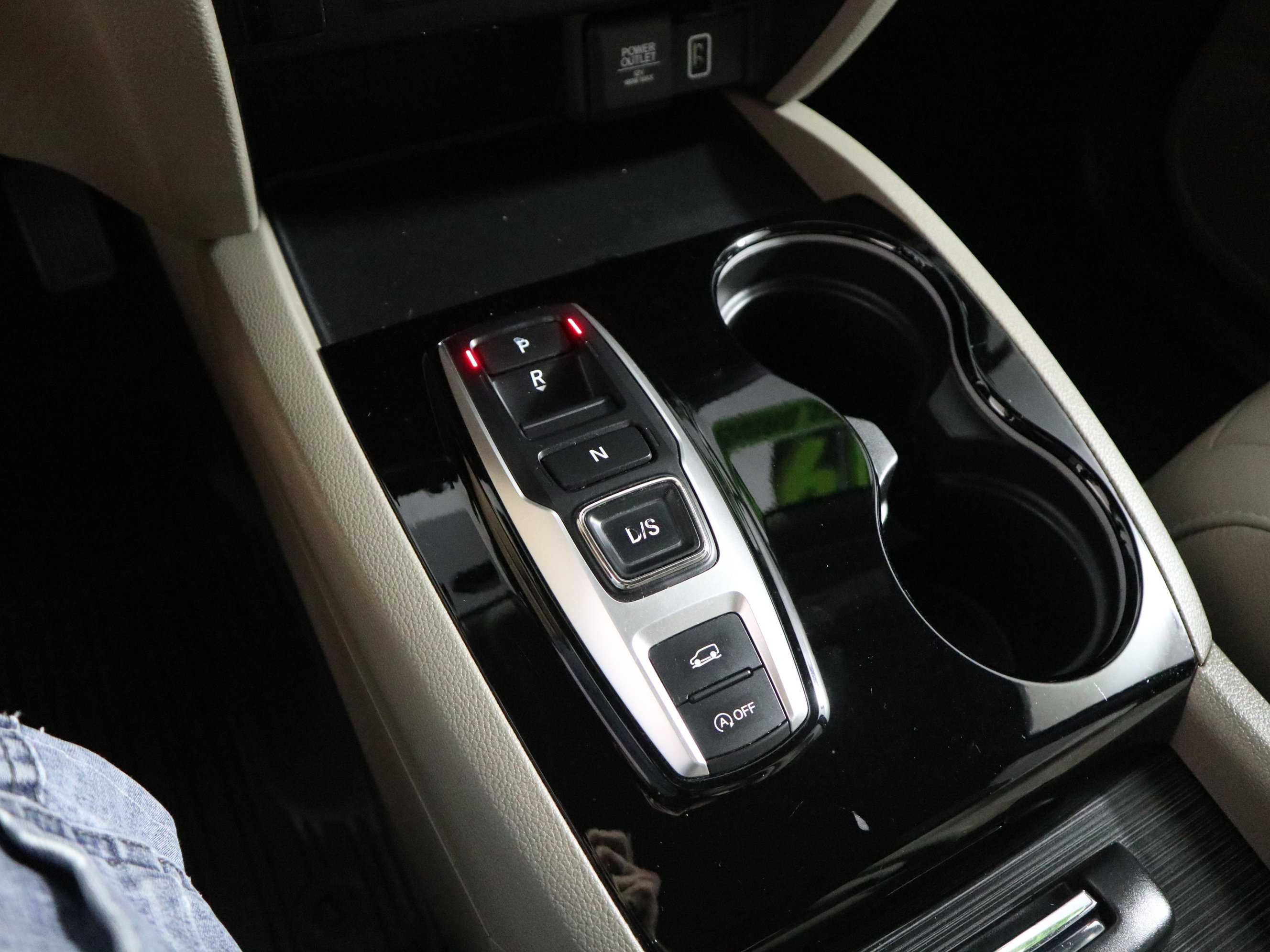 Used 2019 Honda Pilot Touring image 24