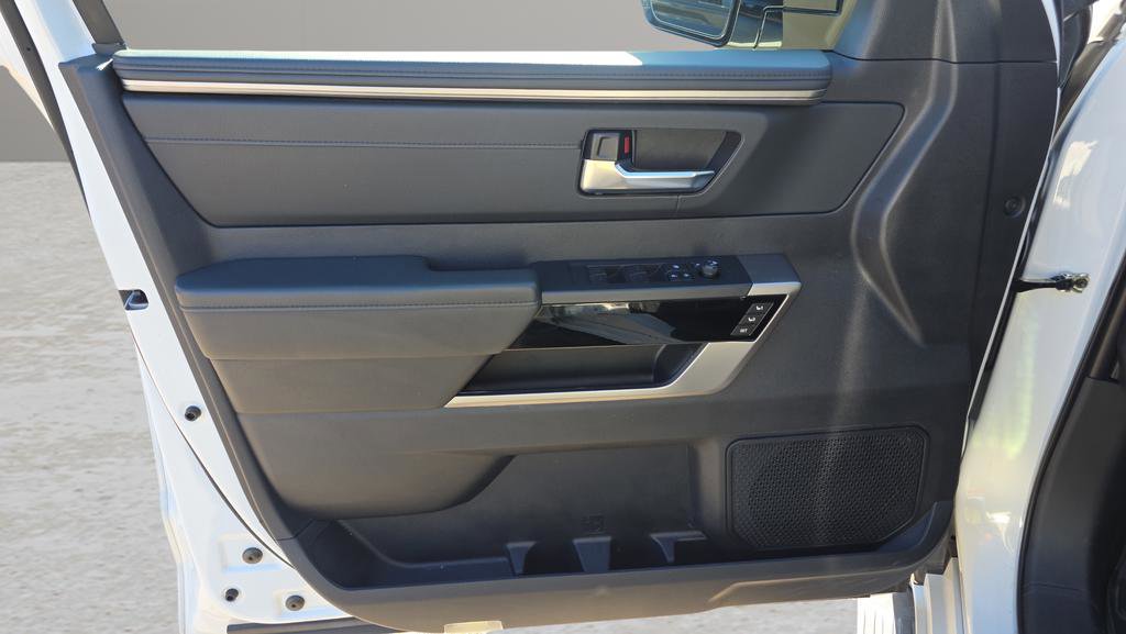 Used 2023 Toyota Sequoia Limited image 9