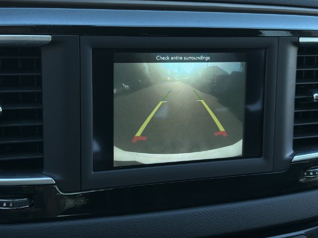 Used 2021 Chrysler Voyager LX FWD image 23