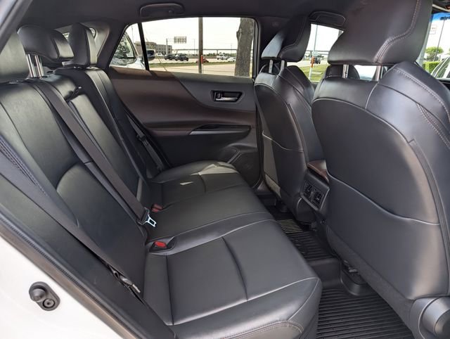 Used 2023 Toyota Venza XLE AWD/4WD image 30