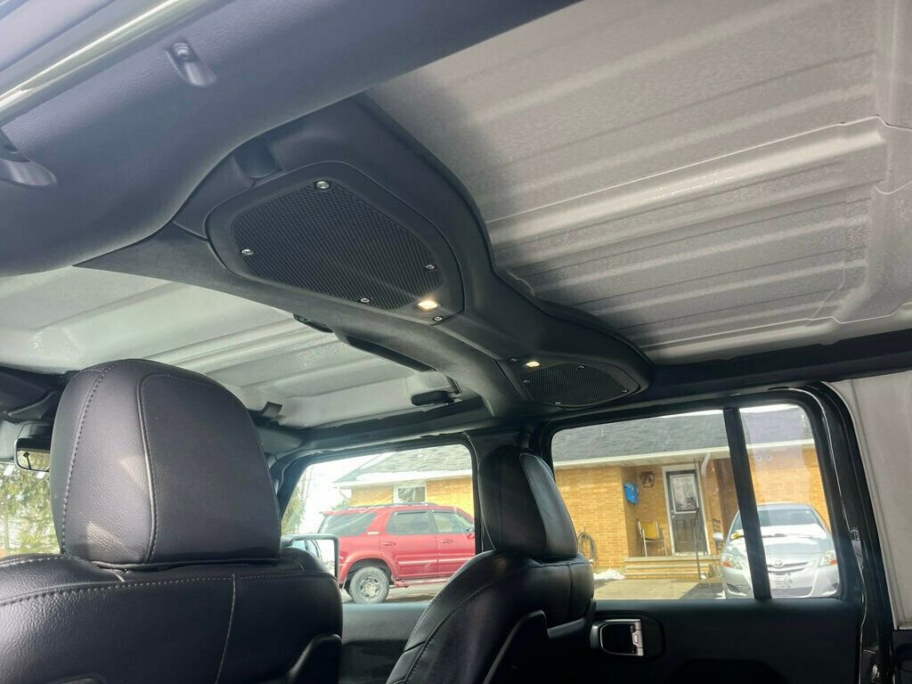 Used 2024 Jeep Wrangler Unlimited Sahara w/ Dual Top Group image 42