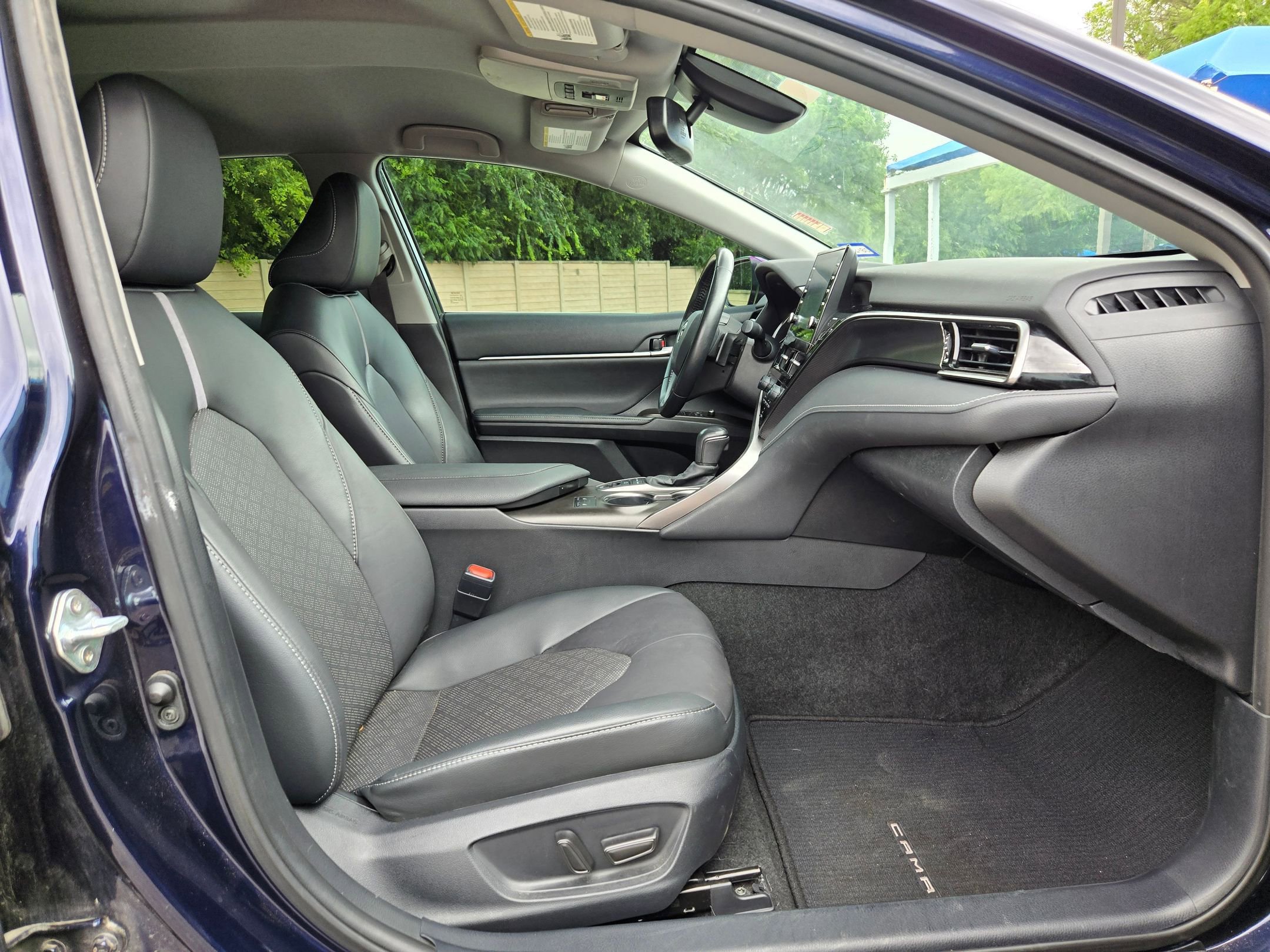 Used 2022 Toyota Camry XSE FWD image 27