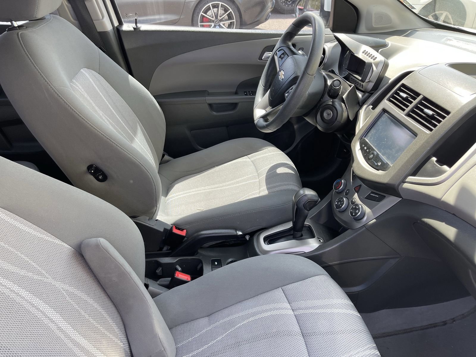 Used 2016 Chevrolet Sonic LT image 5