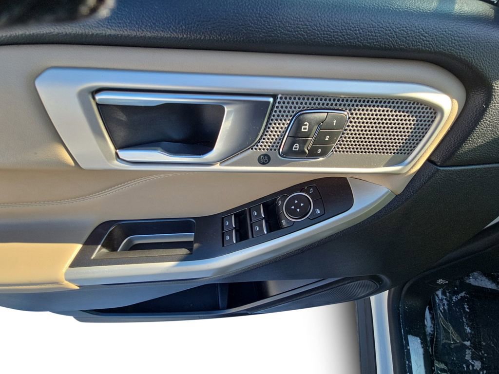 Used 2021 Ford Explorer Limited w/ Hybrid Equipment Group 310A image 23
