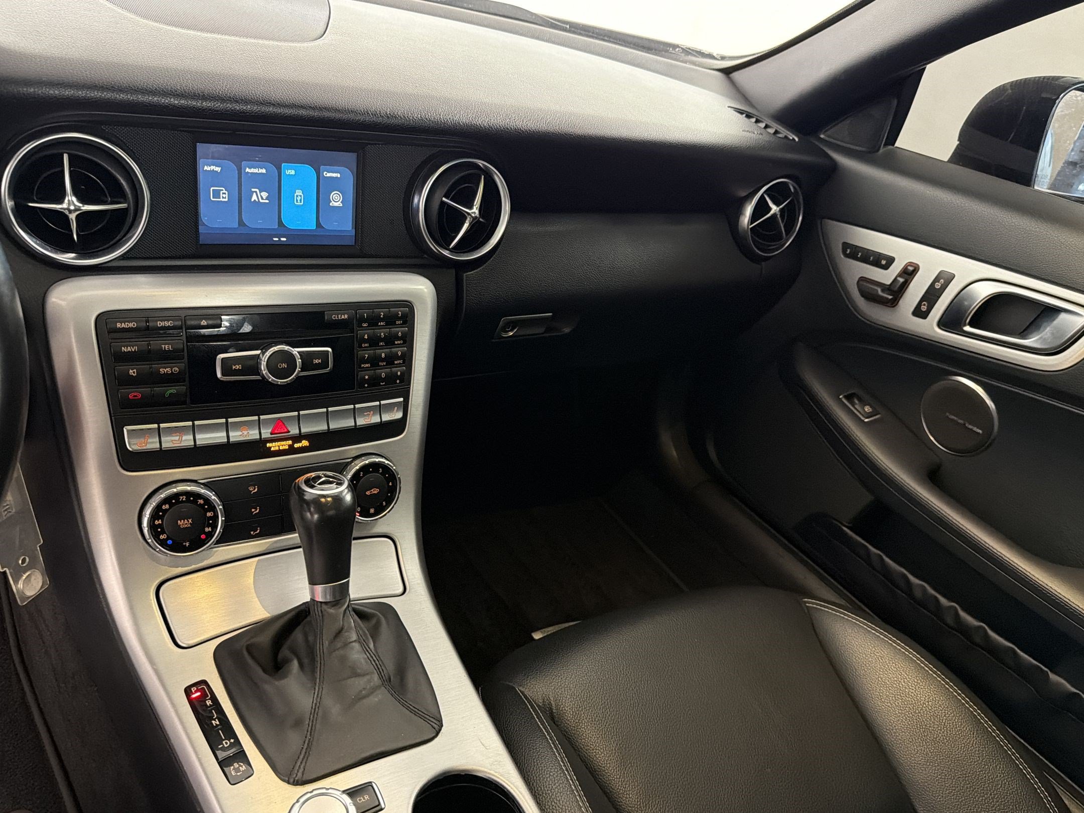 Used 2014 Mercedes-Benz SLK 250 image 26