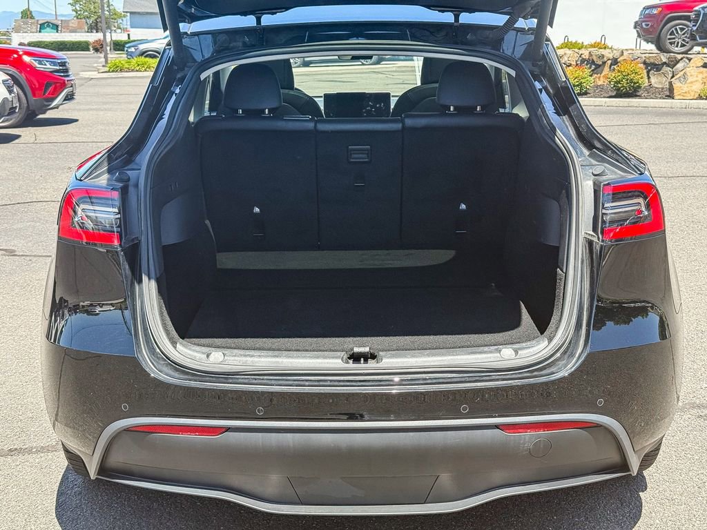 Used 2021 Tesla Model Y Long Range AWD/4WD image 24