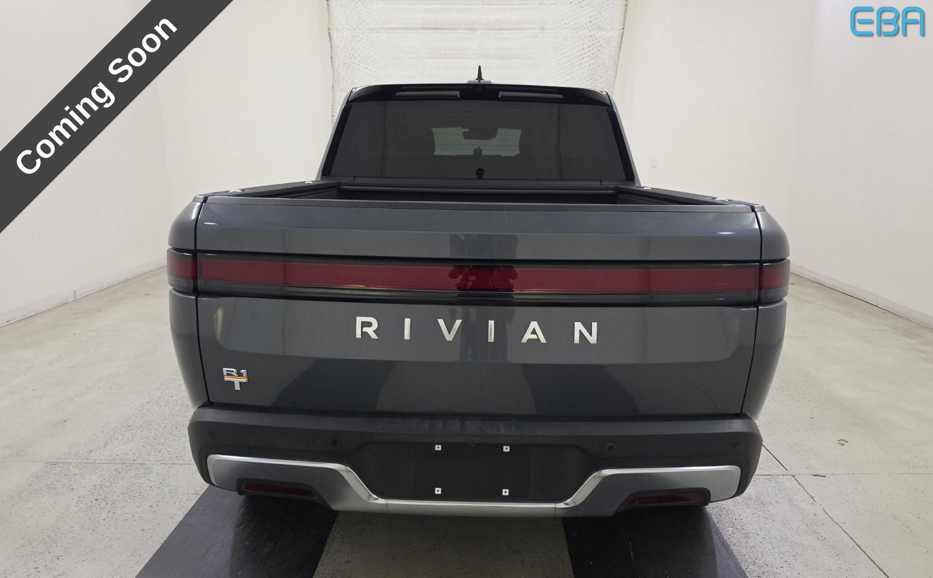 Used 2022 Rivian R1T Adventure image 5
