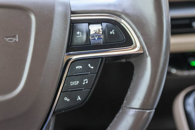 Used 2021 Lincoln Nautilus Reserve image 28