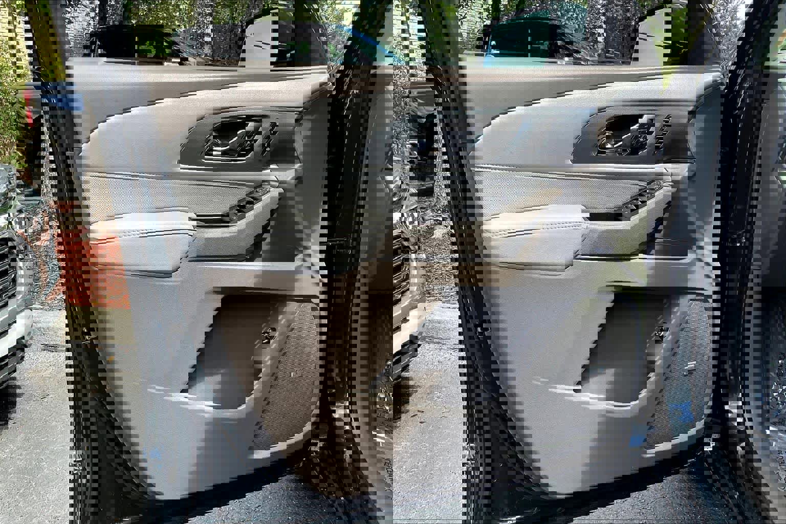 Used 2019 Chevrolet Traverse Premier w/ Driver Confidence II Package image 22