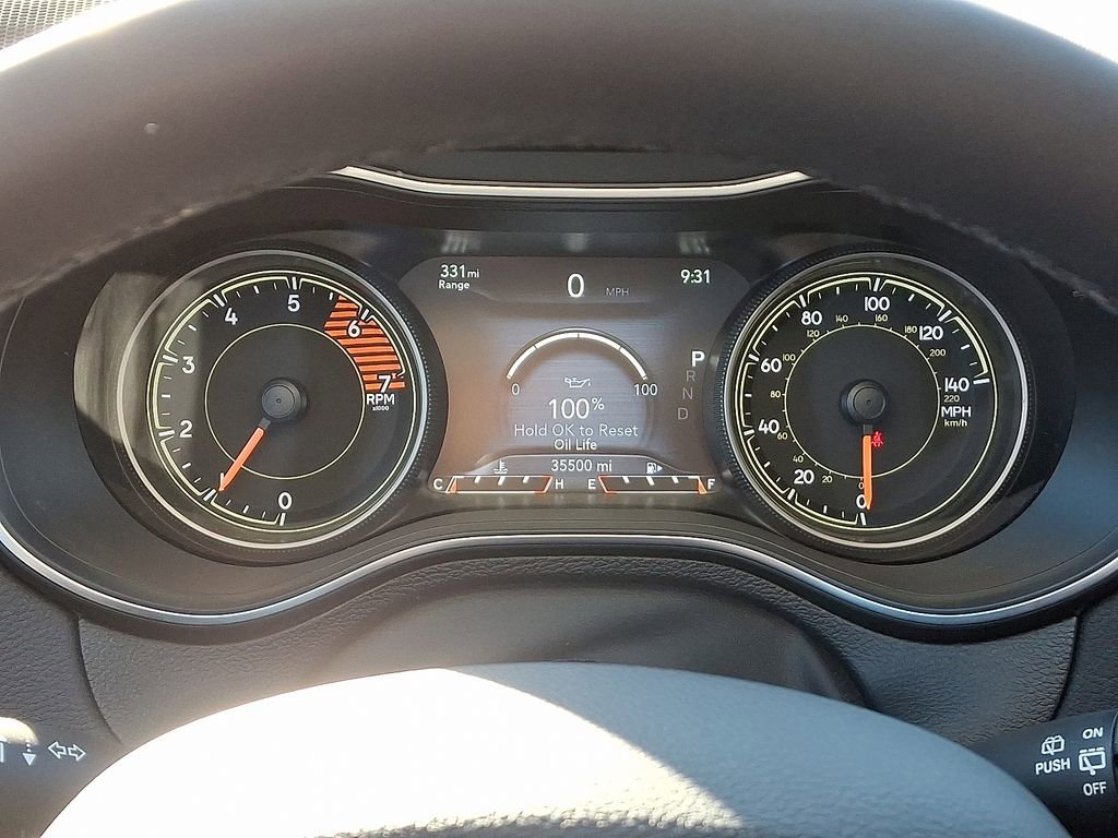 Used 2022 Jeep Cherokee Latitude Lux w/ Sun & Sound Group image 21