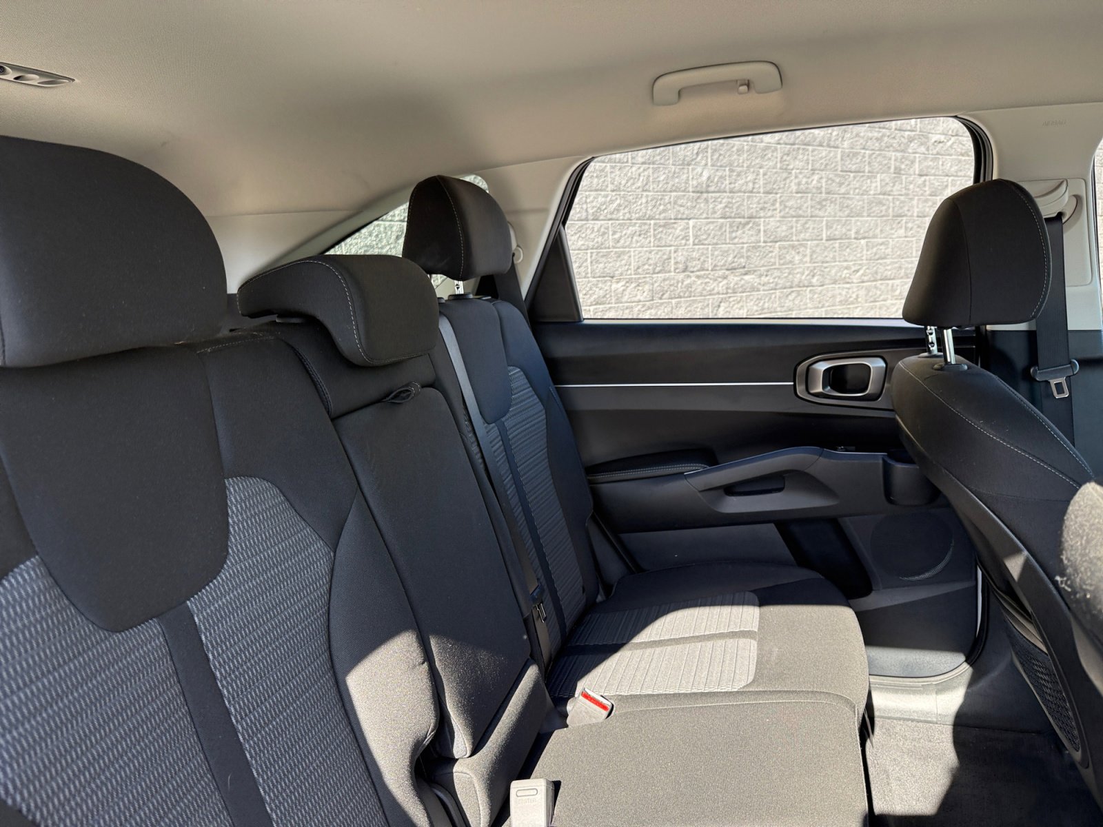 Used 2023 Kia Sorento LX image 20