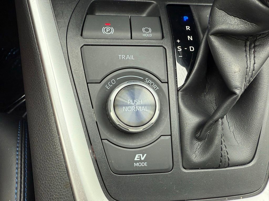 Used 2023 Toyota RAV4 XSE image 12