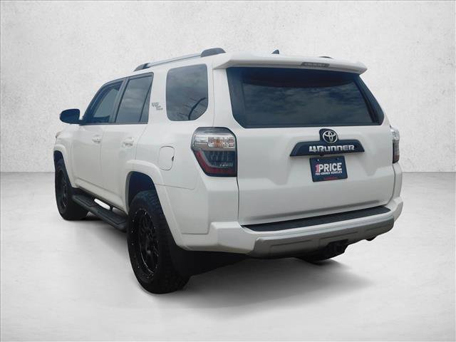 Used 2017 Toyota 4Runner TRD Off-Road Premium AWD/4WD image 13
